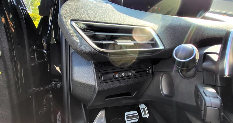 Peugeot 5008 cena 180200 przebieg: 3, rok produkcji 2024 z Wisła małe 781